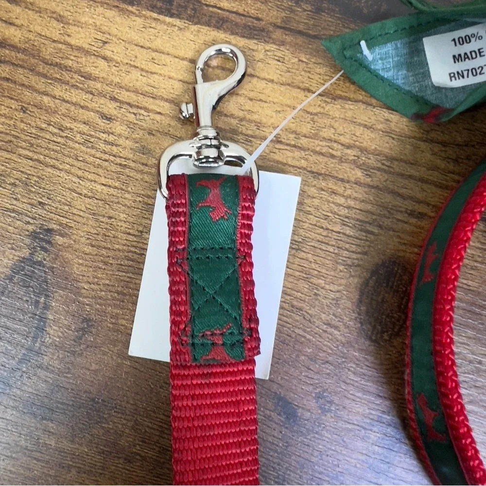 Crazy Horse Perfect Pooch Red & Green Banadana & Matching Leash